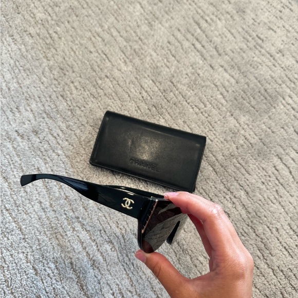 Chanel sunglasses - Picture 3 of 9